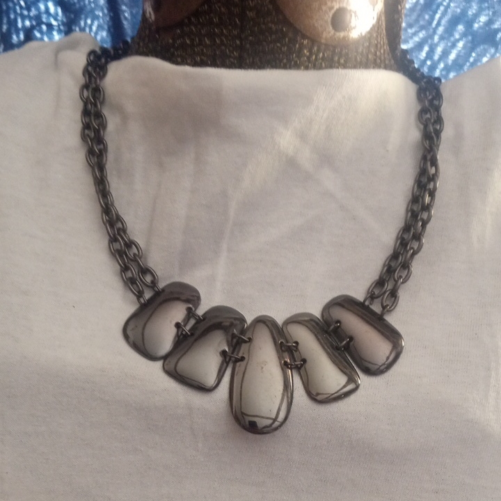 NyCo Vintage Necklace 7$
